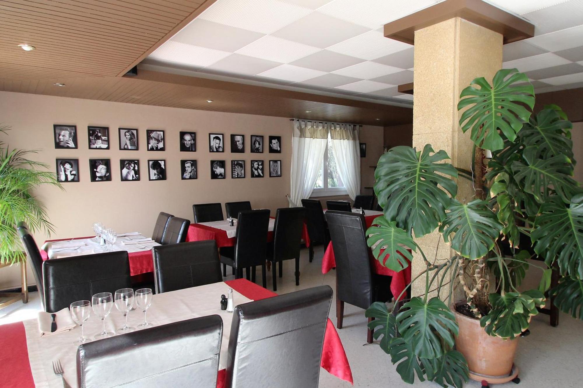 Hotel Le Valaurie Saint-Nazaire  외부 사진