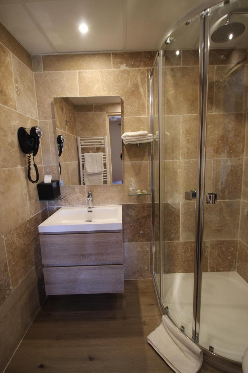 Hotel Le Valaurie Saint-Nazaire  외부 사진