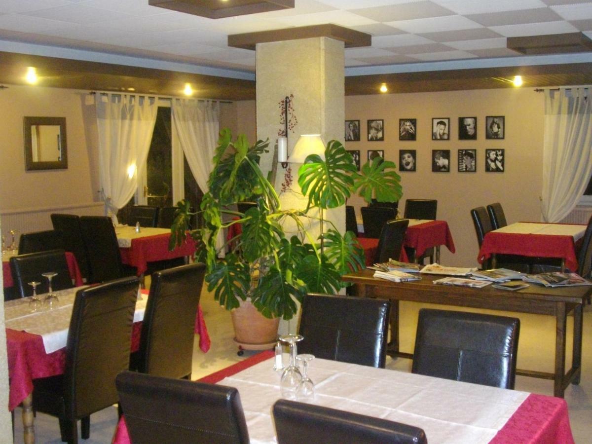 Hotel Le Valaurie Saint-Nazaire  외부 사진